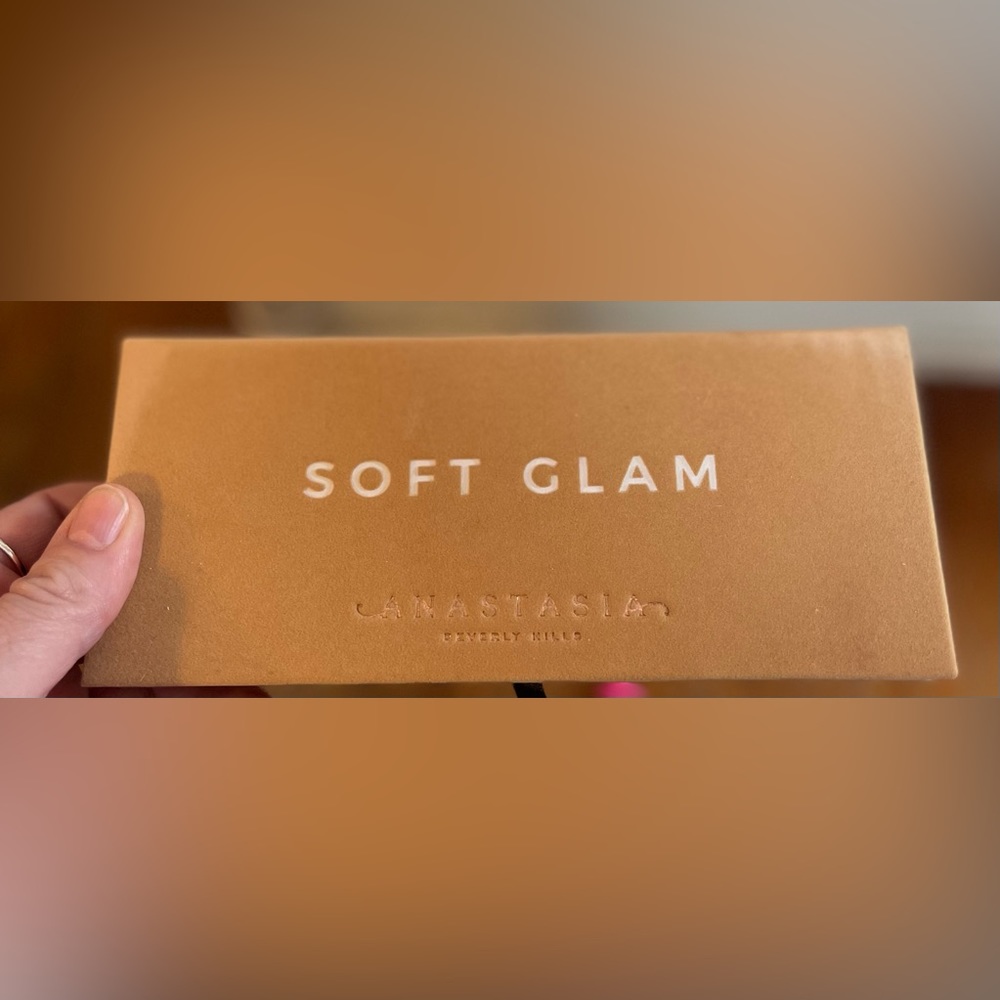Anastasia Beverly Hills Soft Glam Palette